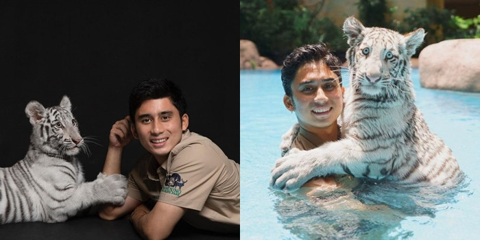 9 Potret Alshad Ahmad saat Ajarin Berenang Bayi Harimau Benggala Putih Miliknya